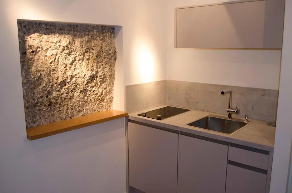 Hotel Im Bunker Munich 4*,