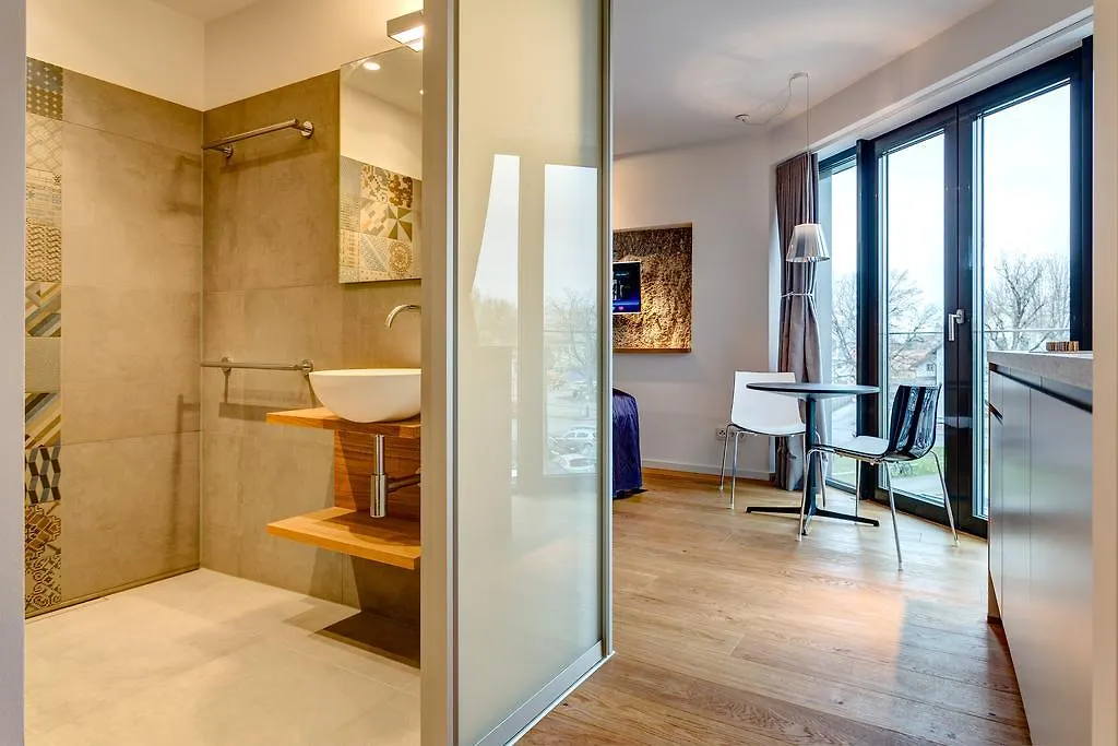 Hotel Im Bunker Munich 4*,