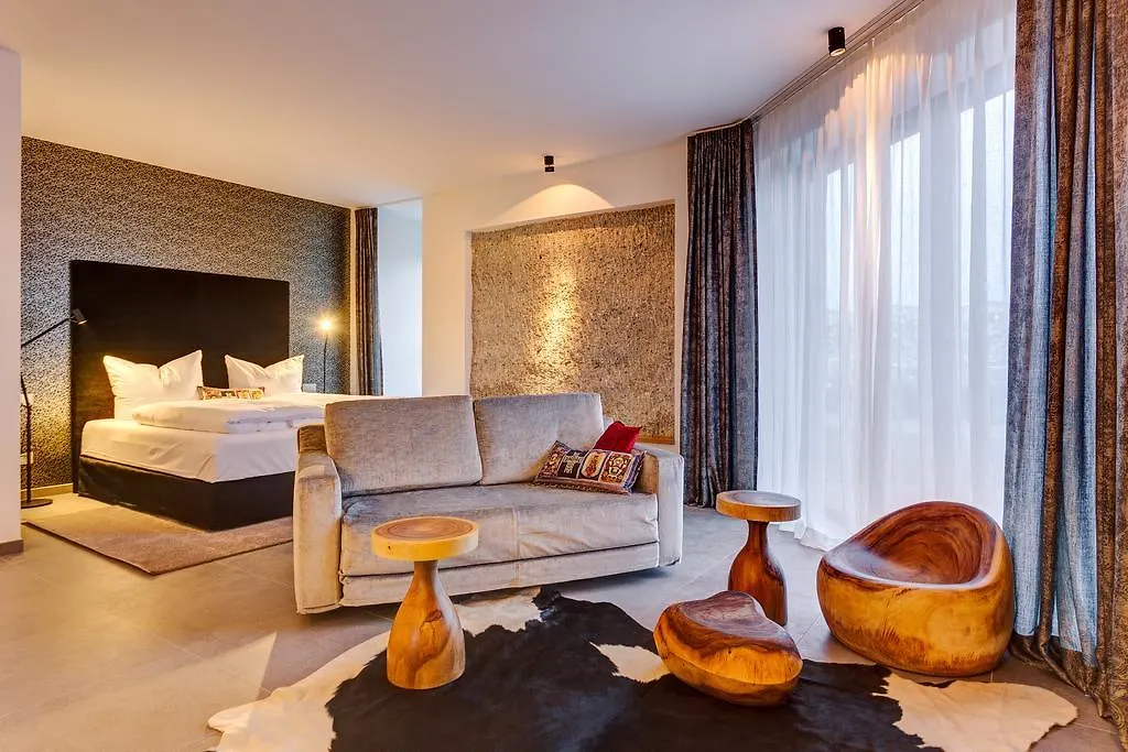 Hotel Im Bunker Munich