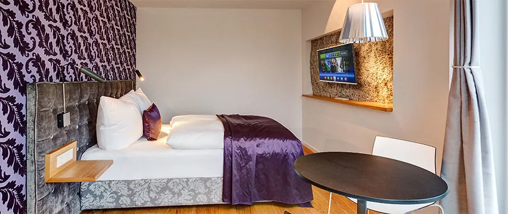 Hotel Im Bunker Munich