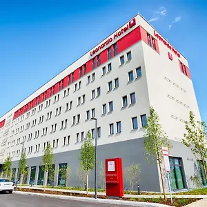 Leonardo East Hotel