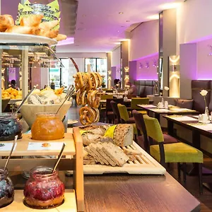 Hotel Dolomit, München